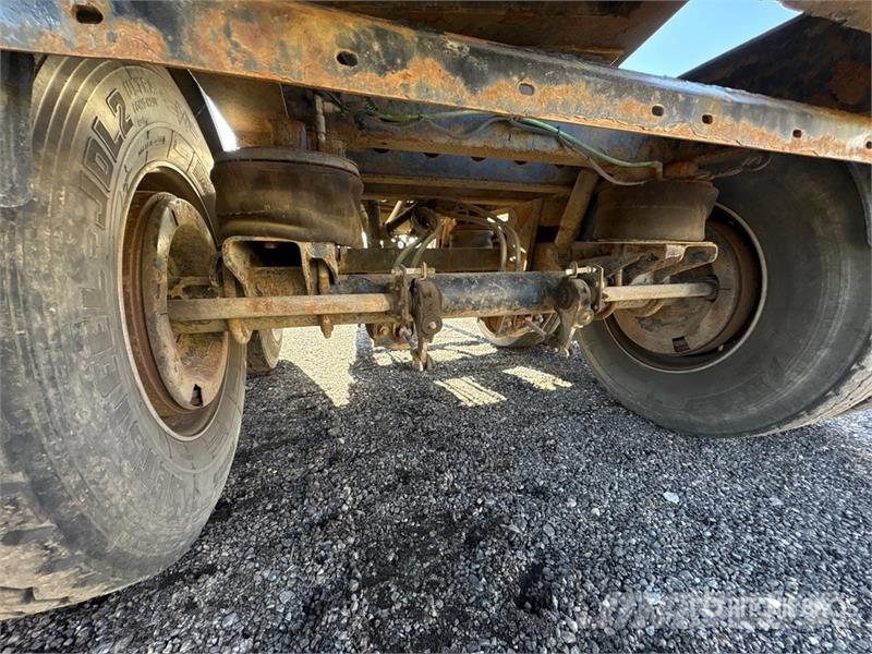  Cross Country 26 ft Quad/A Turntable Pup End Dump  Savivartės priekabos