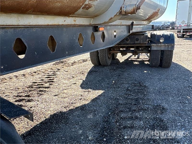  Cross Country 26 ft Quad/A Turntable Pup End Dump  Savivartės priekabos