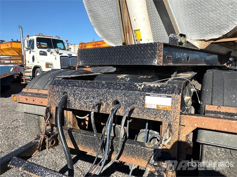  Cross Country 26 ft Quad/A Turntable Pup End Dump  Savivartės priekabos