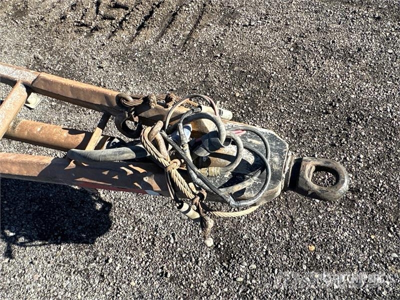  Cross Country 26 ft Quad/A Turntable Pup End Dump  Savivartės priekabos