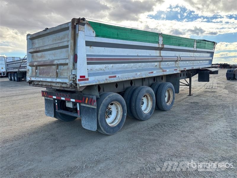  Cross Country 33 ft Tri/A End Dump Trailer Remorque benne