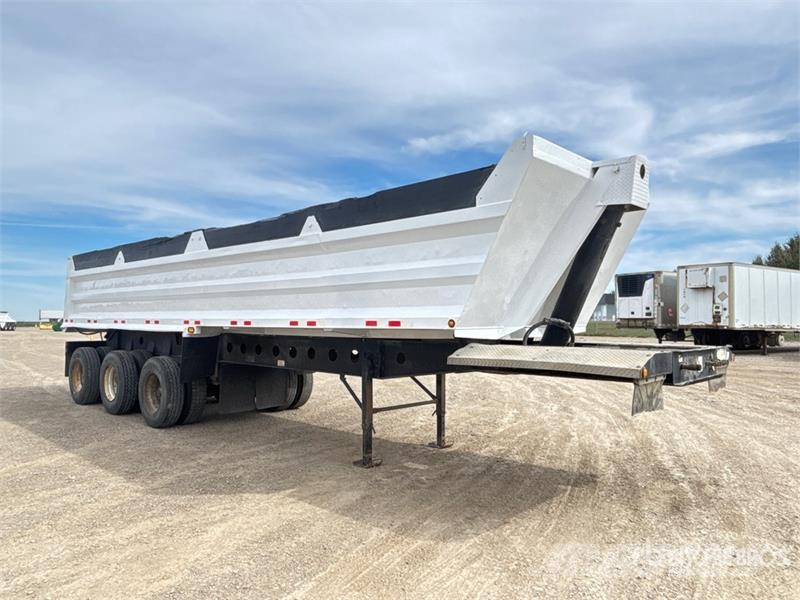  Cross Country 33 ft Tri/A End Dump Trailer Самоскиди