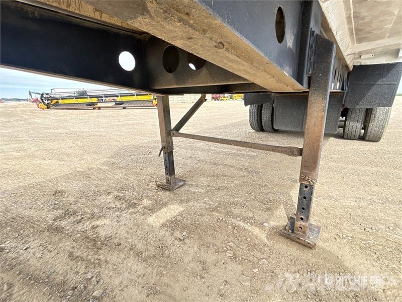  Cross Country 33 ft Tri/A End Dump Trailer Самоскиди
