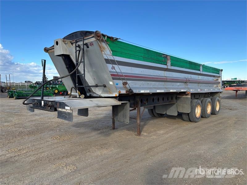  Cross Country 33 ft Tri/A End Dump Trailer Remorque benne
