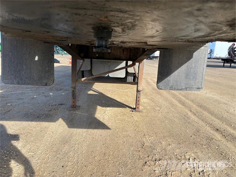  Cross Country 33 ft Tri/A End Dump Trailer Remorque benne