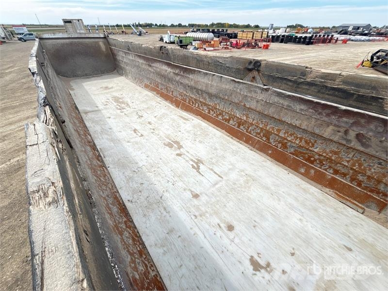  Cross Country 33 ft Tri/A End Dump Trailer Самоскиди