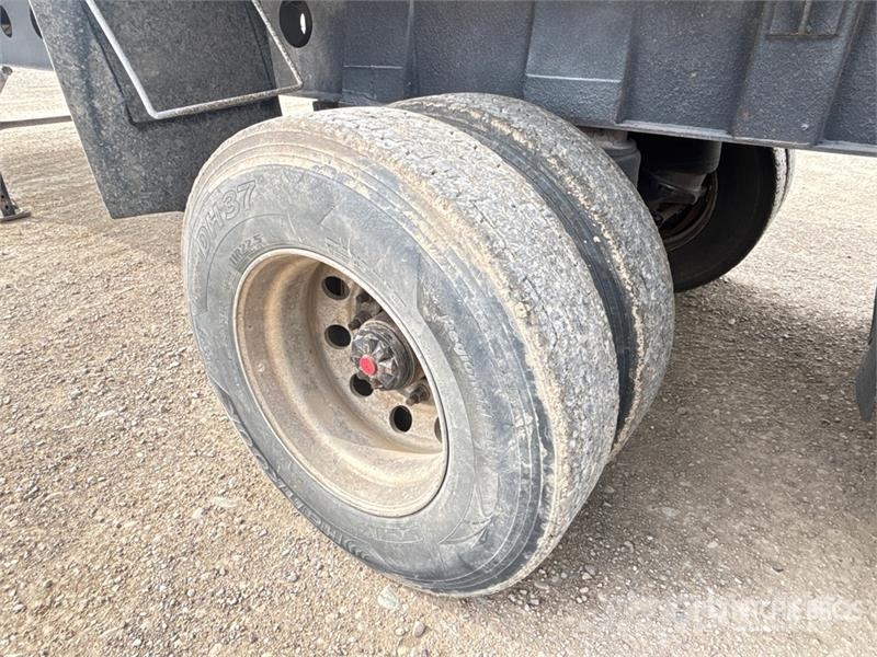  Cross Country 33 ft Tri/A End Dump Trailer Самоскиди
