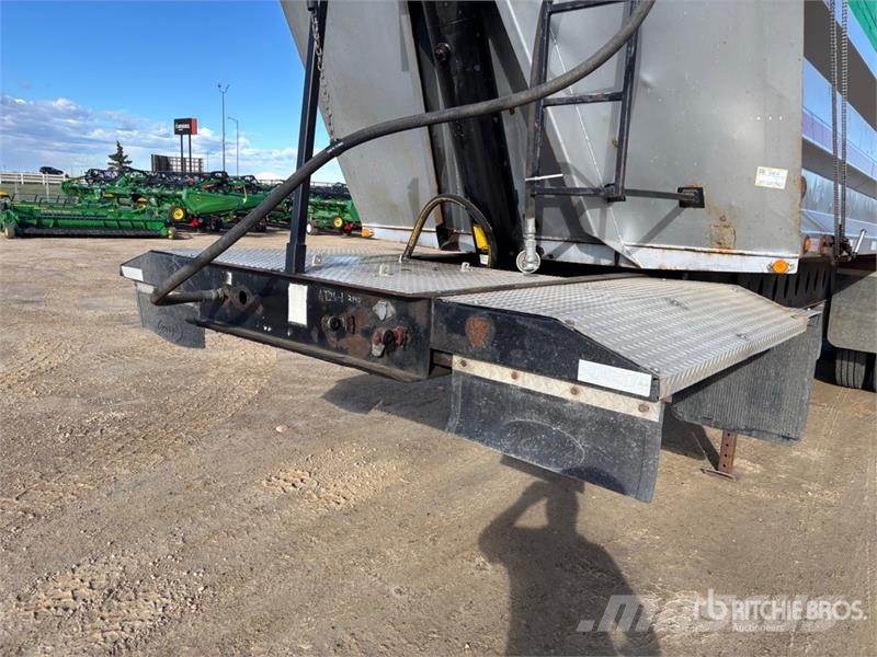  Cross Country 33 ft Tri/A End Dump Trailer Remorque benne