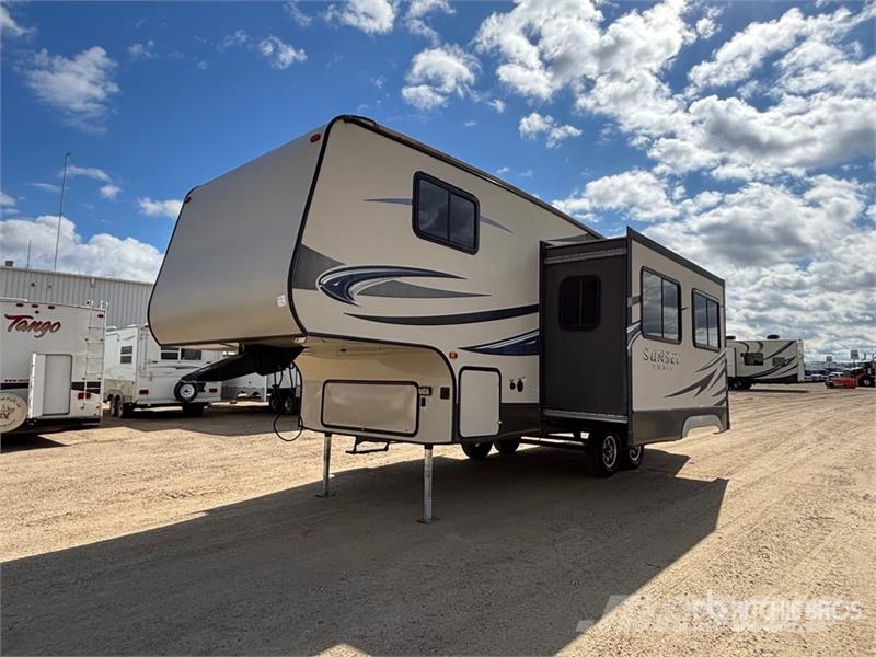  Crossroads Sunset Trail 270BH 27 ft T/A Travel Tra Інші причепи