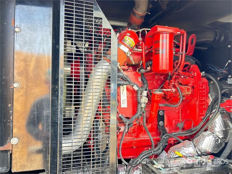 Cummins 100D6R T/A Generator Trailer Przyczepy niskopodłogowe