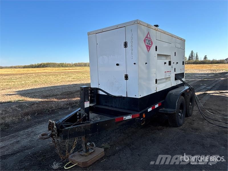 Cummins 100D6R T/A Generator Trailer Zemie treileri