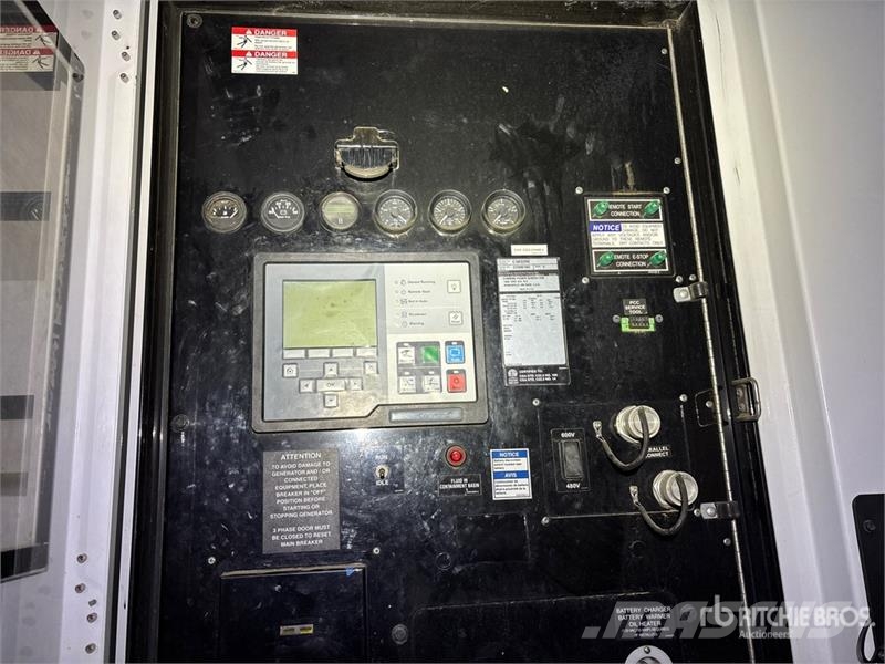 Cummins C100D2RE 100 kW Mobile Generator Set Dízel áramfejlesztők