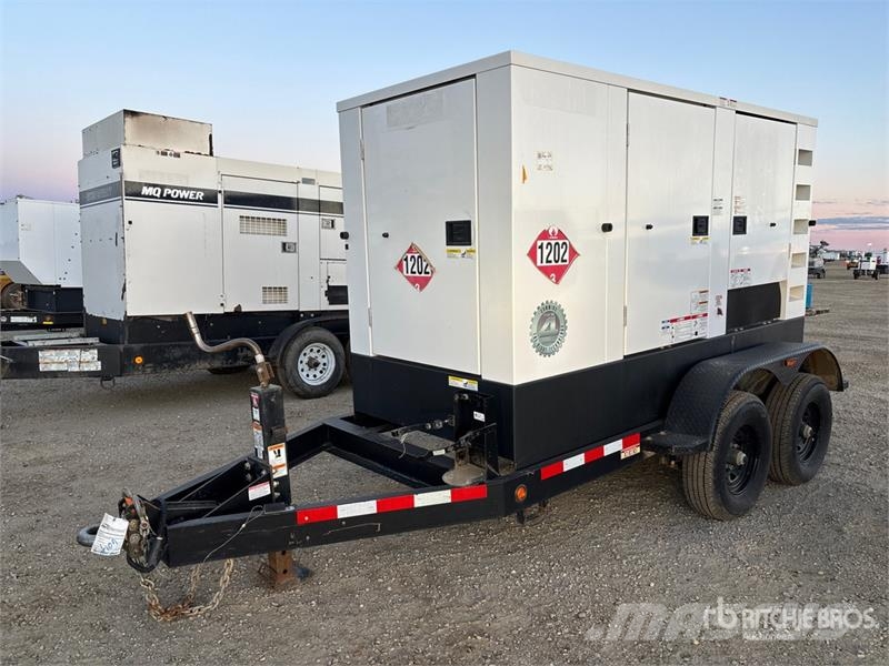 Cummins C100D2RE 100 kW Mobile Generator Set Dízel áramfejlesztők