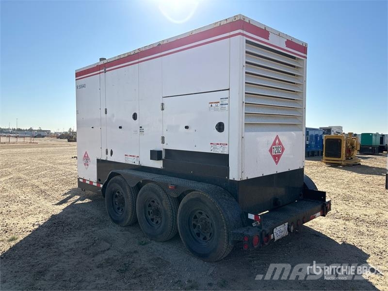 Cummins C300D6R-1514783 300 kW Mobile Generator Set Dyzeliniai generatoriai