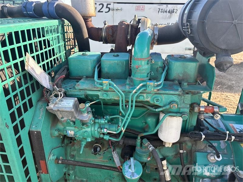 Cummins DGCB-4488393 60 kW Skid-Mounted Generator Set Diiselgeneraatorid
