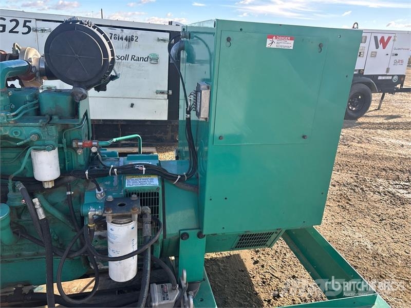 Cummins DGCB-4488393 60 kW Skid-Mounted Generator Set Diiselgeneraatorid