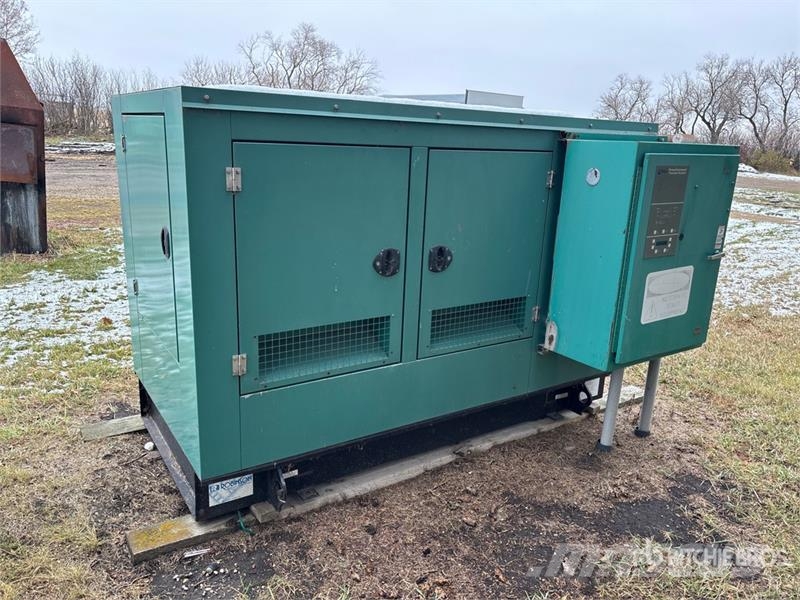 Cummins DGGD - 5696225 35 kW Skid-Mounted Generator Set مولدات ديزل