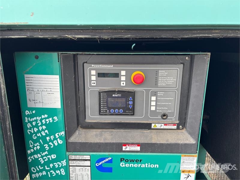 Cummins DGGD - 5696225 35 kW Skid-Mounted Generator Set مولدات ديزل