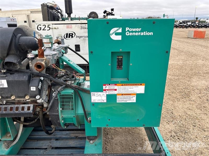 Cummins GGHE-7062328 60 kW Skid-Mounted Generator Set Dīzeļģeneratori
