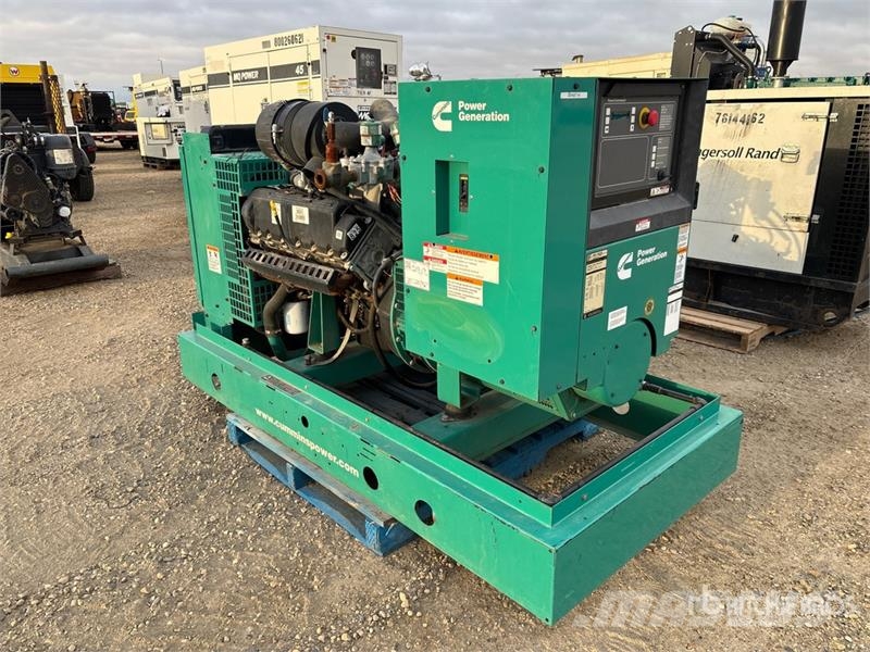 Cummins GGHE-7062328 60 kW Skid-Mounted Generator Set Dīzeļģeneratori