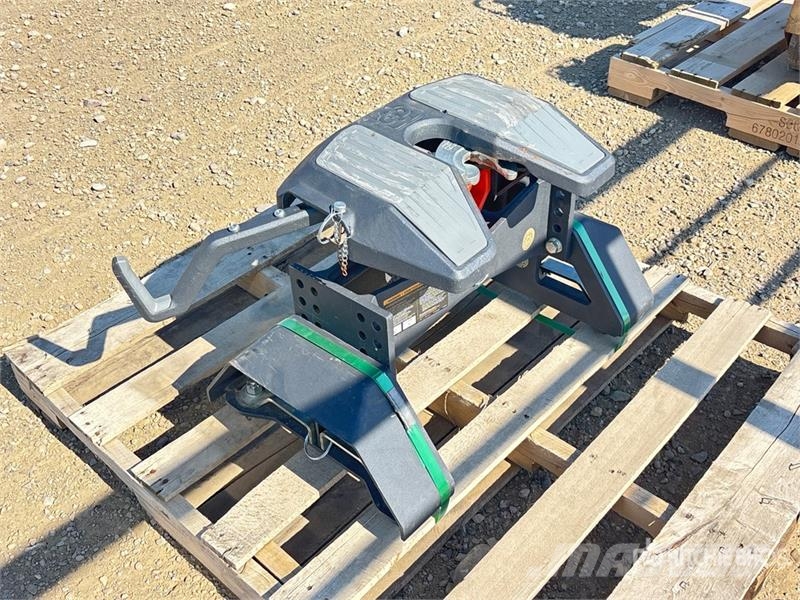 Curt PowerRide 30K Fifth Wheel Muud osad