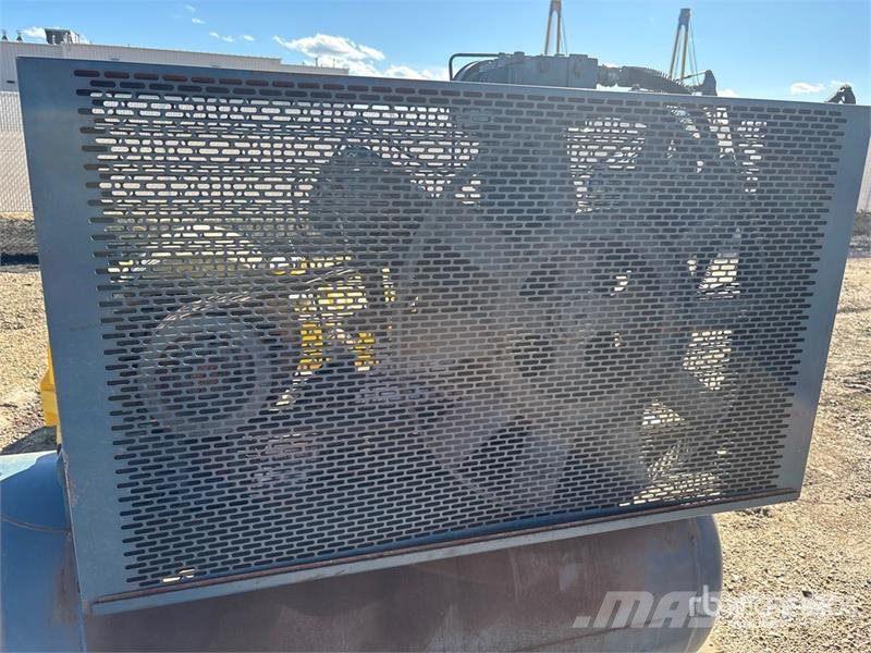 Curtis Skid-Mounted Electric 120 gal Air Compressor Kompressoren