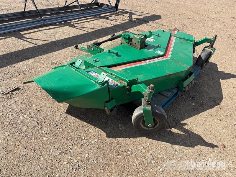 Cushman 807 4x2 Ride-On Lawn Mower Самохідні газонокосарки