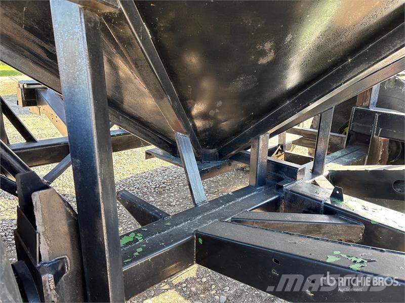Custom Built 1000 bu T/A Grain Cart Prikolice za zrno