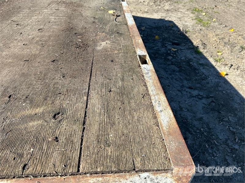  Custom Built 12 ft S/A Sled Equipment Trailer Auto pārvadāšanas treileri