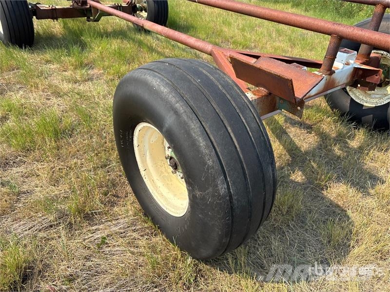 Custom Built 16 ft Header Transport Trailer Autre remorque agricole
