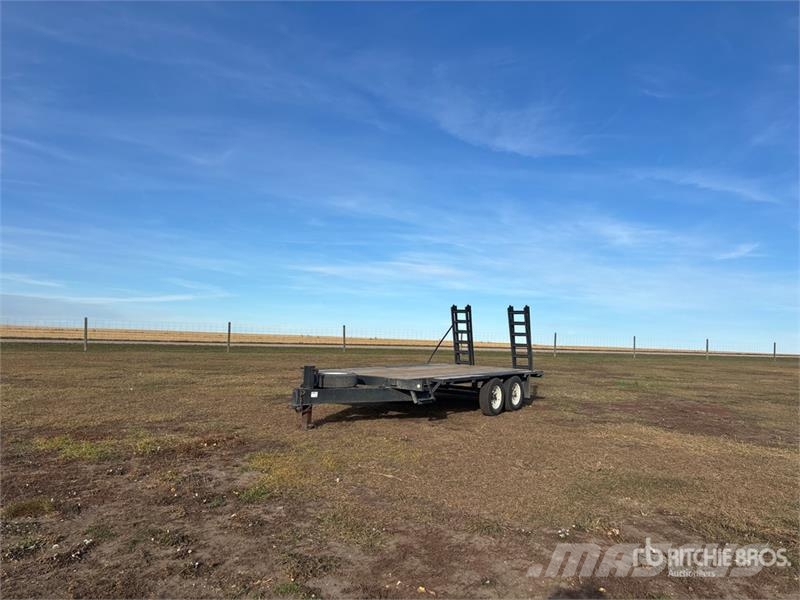 Custom Built 16 ft T/A Flatbed Trailer Прицепы-платформы/боковая разгрузка