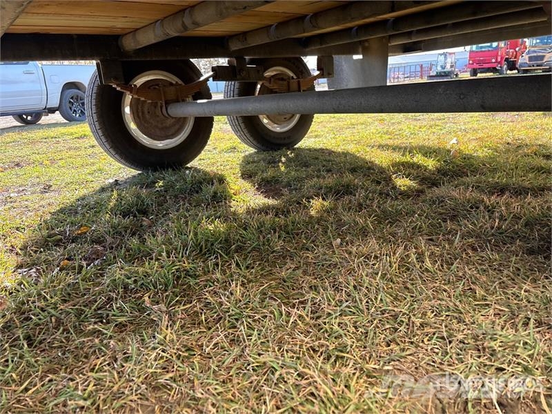 Custom Built 16 ft T/A Flatbed Trailer Прицепы-платформы/боковая разгрузка