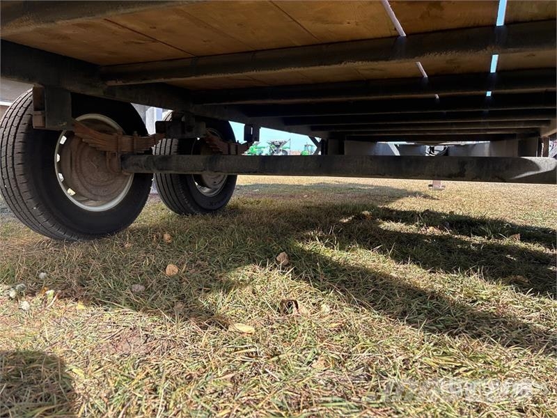 Custom Built 16 ft T/A Flatbed Trailer Прицепы-платформы/боковая разгрузка
