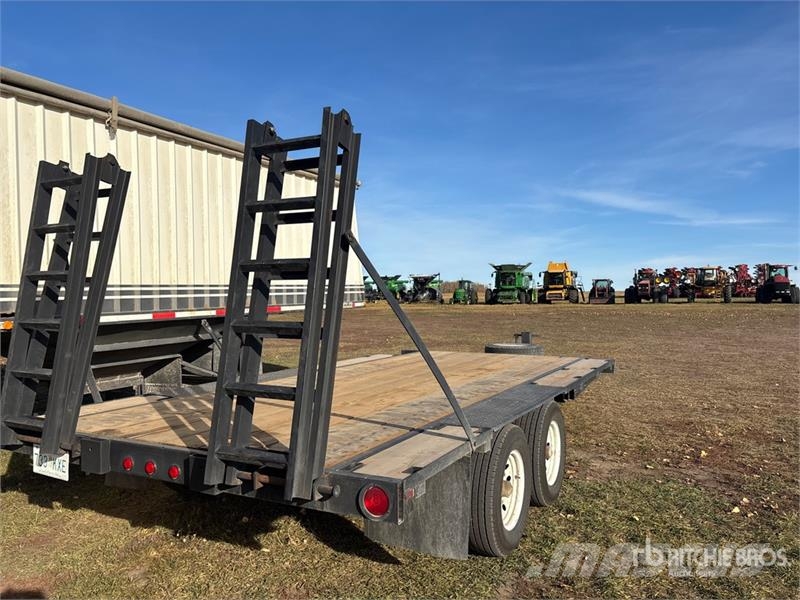 Custom Built 16 ft T/A Flatbed Trailer Прицепы-платформы/боковая разгрузка