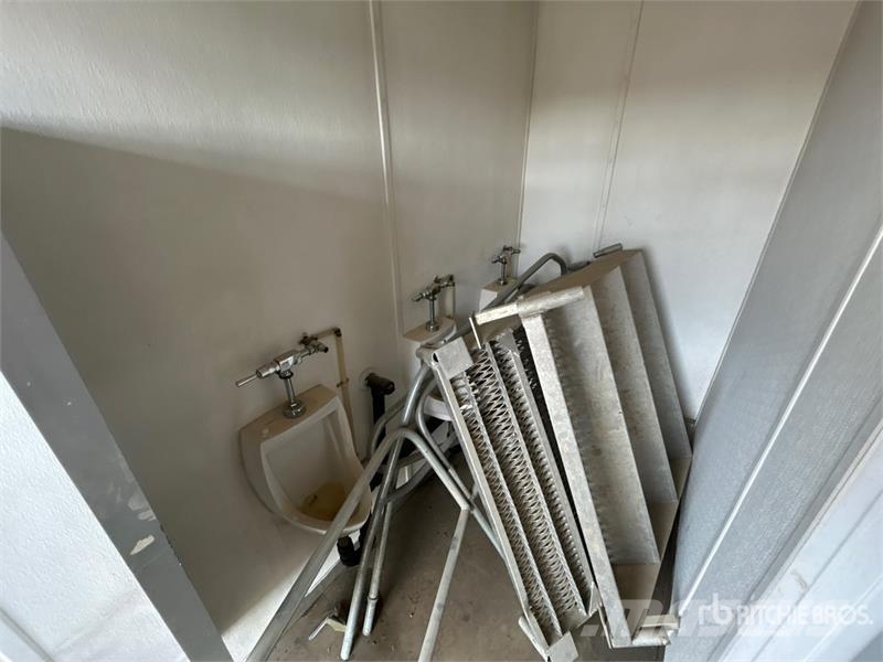 Custom Built 22 ft x 11 ft Portable Tri/A Washcar معدات البناء - غير ذلك