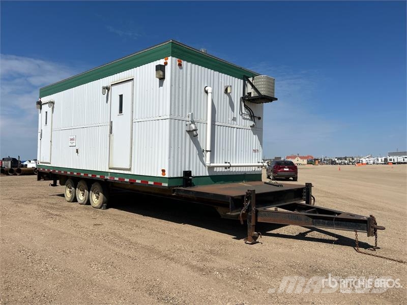 Custom Built 24 ft x 11 ft Portable Tri/A Lavatory Строителство - Други
