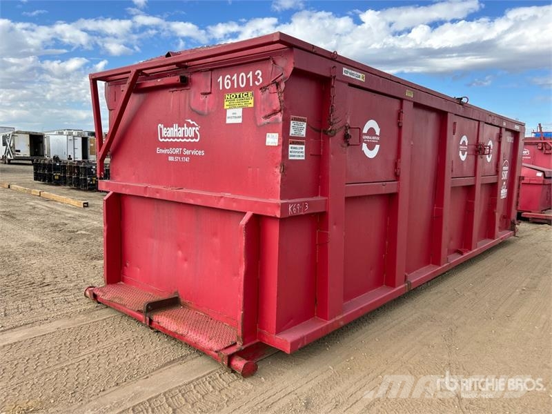 Custom Built 28 m3 8 ft x 22 ft Skid Mounted Waste Sonstige Baumaschinen