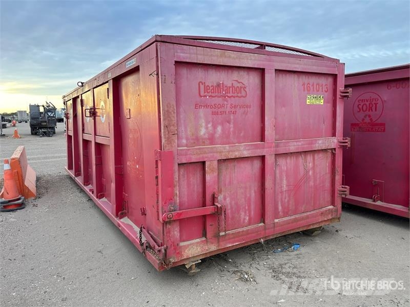 Custom Built 28 m3 8 ft x 22 ft Skid Mounted Waste Outros Florestal