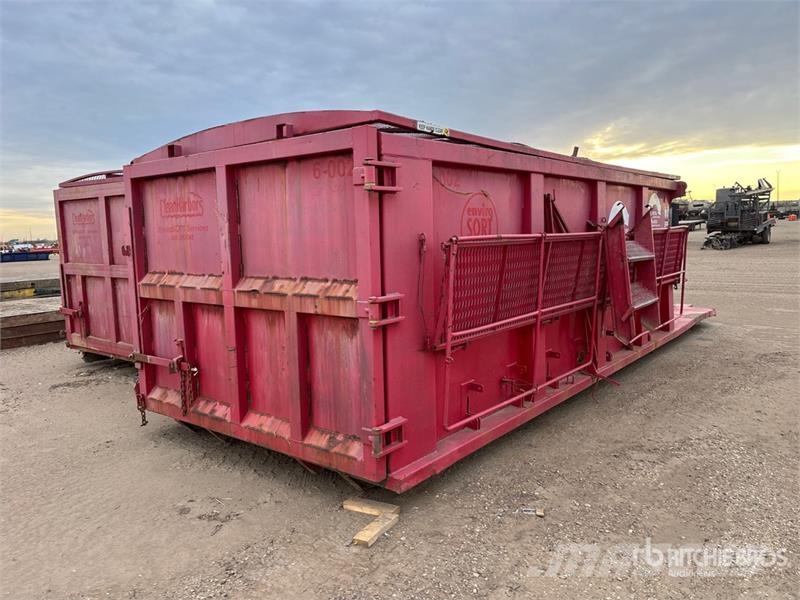 Custom Built 28 m3 8 ft x 18 ft Skid Mounted Waste Outros Florestal