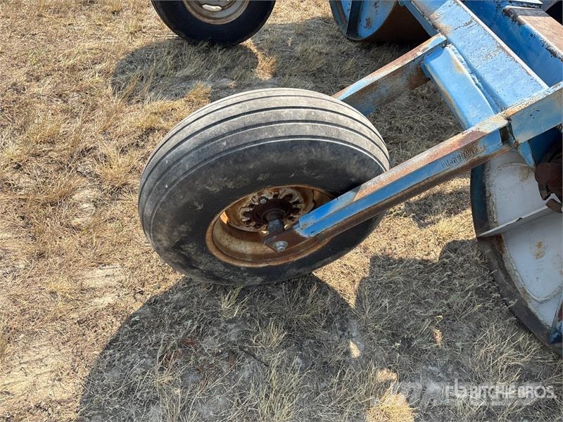 Custom Built 41 ft Land Roller Rouleau
