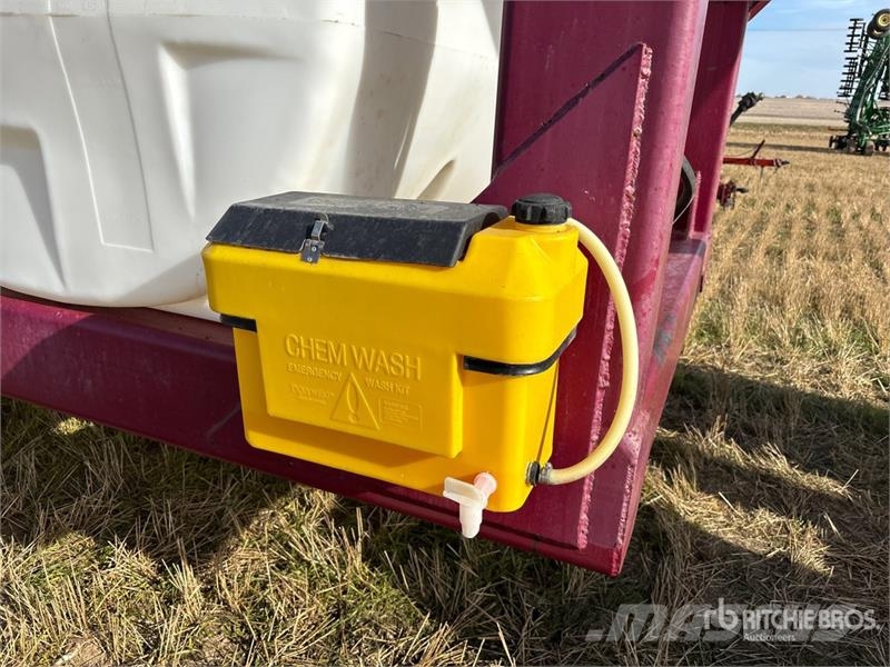 Custom Built 4100 gal Fertilizer Cart Rasturači mineralnog đubriva