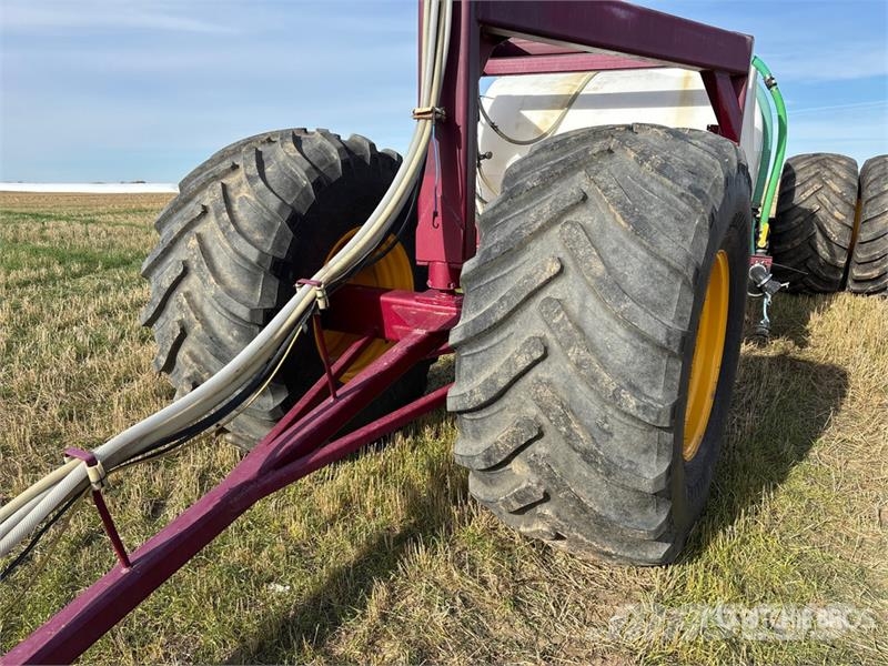 Custom Built 4100 gal Fertilizer Cart Rasturači mineralnog đubriva