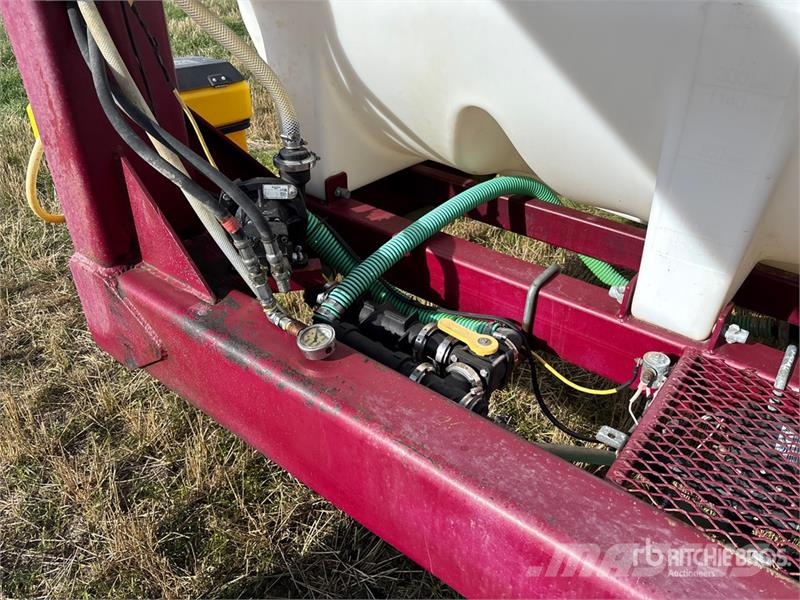 Custom Built 4100 gal Fertilizer Cart Rasturači mineralnog đubriva