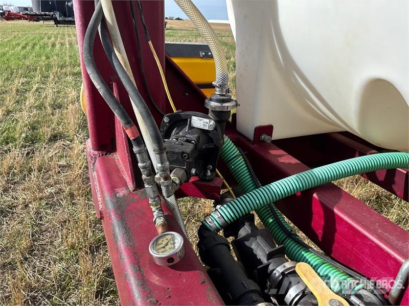 Custom Built 4100 gal Fertilizer Cart Rasturači mineralnog đubriva