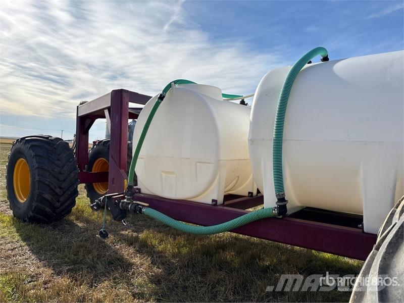 Custom Built 4100 gal Fertilizer Cart Rasturači mineralnog đubriva