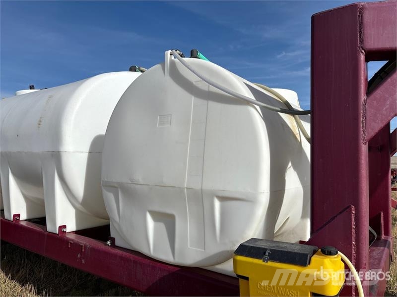 Custom Built 4100 gal Fertilizer Cart Rasturači mineralnog đubriva