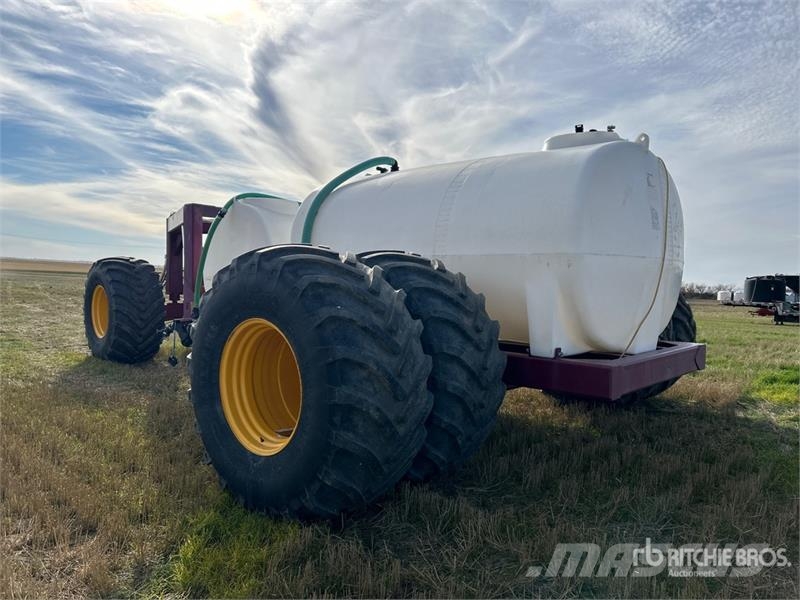 Custom Built 4100 gal Fertilizer Cart Rasturači mineralnog đubriva