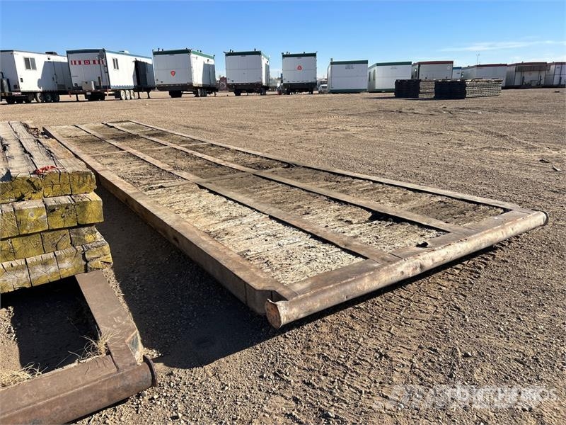  Custom Built 8 ft x 40 ft Rig Mats ملحقات وقطع غيار معدات الحفر