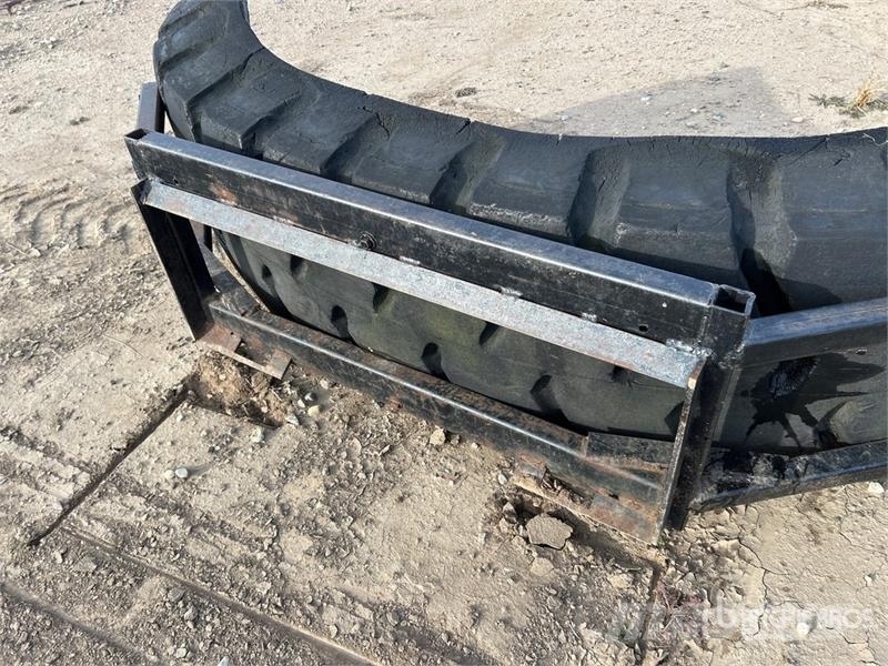 Custom Built Skid Steer Snow Pusher Hóeltakarítók