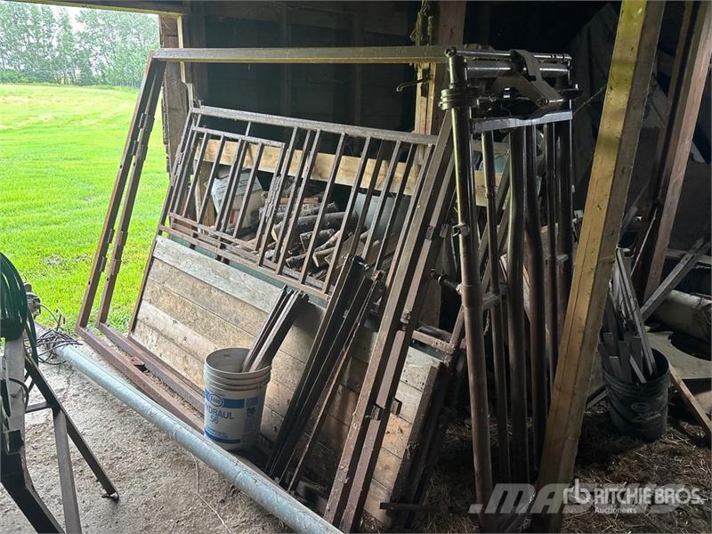 Custom Built Squeeze Chute Další